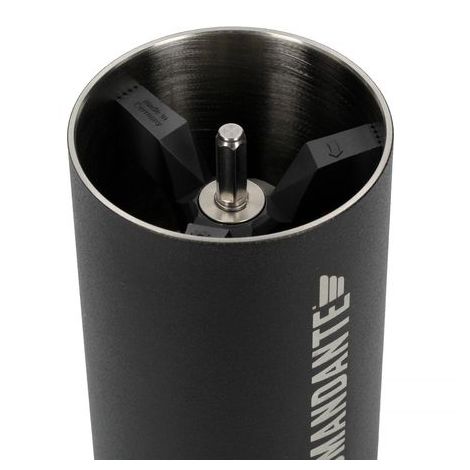 Comandante C40 MK4 Nitro Blade negru