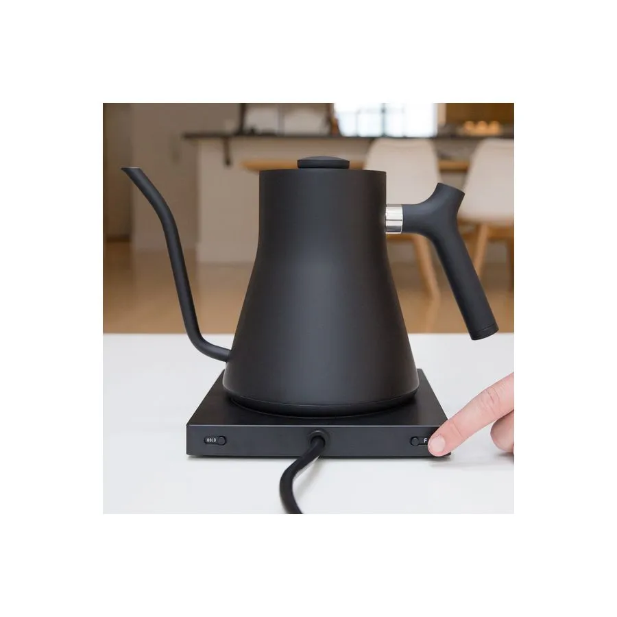 Fierbător Fellow Stagg EKG 0,9L electric negru - FOLOSIT / REDUCERE (garanție 1 an)