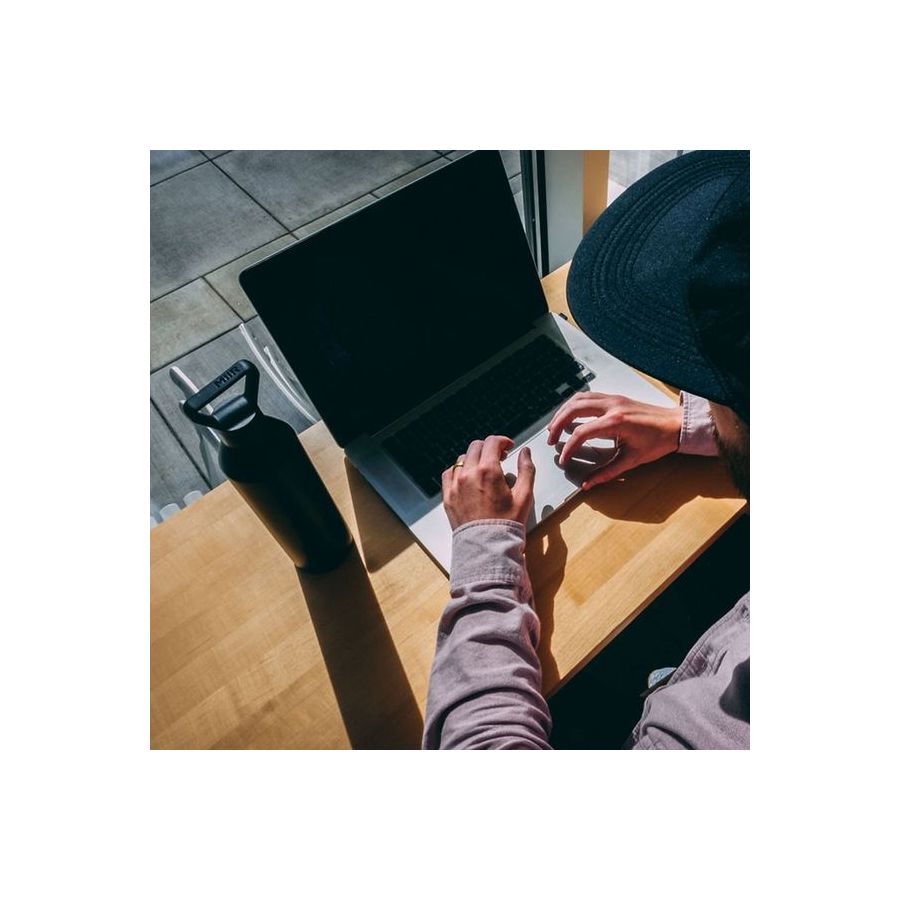 Butelka MiiR Narrow Mouth 680ml - czarna