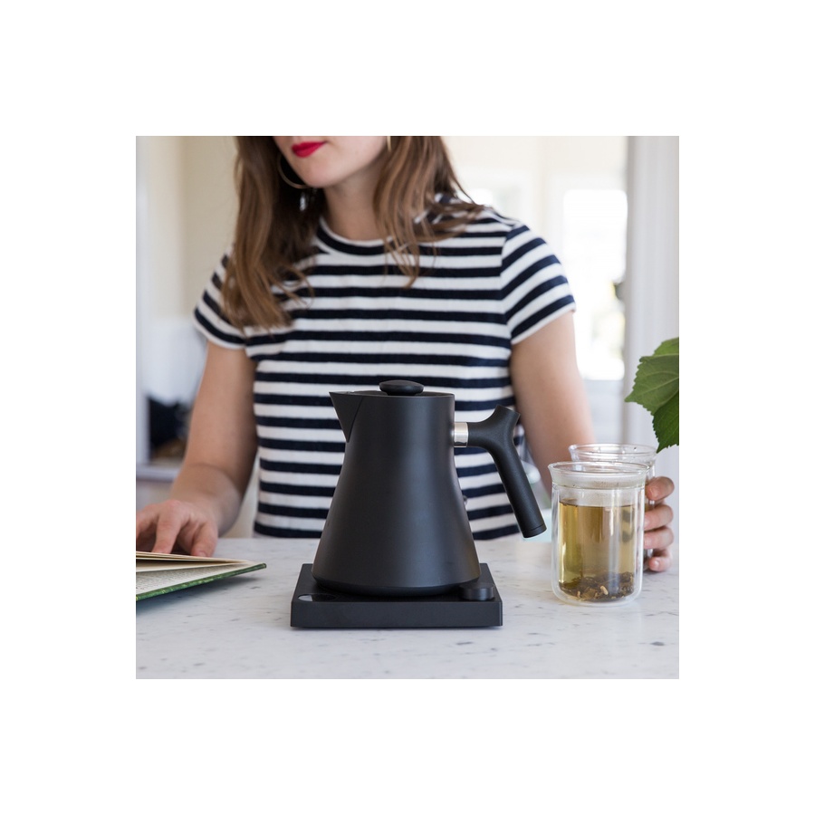 Czajnik elektryczny Fellow Corvo EKG 0,9L - matowa czerń