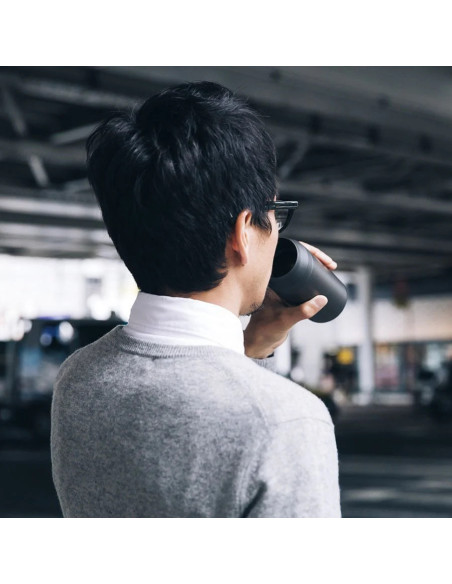 Kinto Travel Tumbler - 500 ml čierny